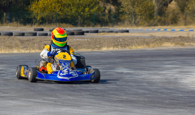 Enfant sur karting